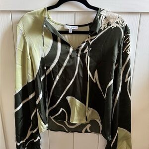Green and Cream Women's Top